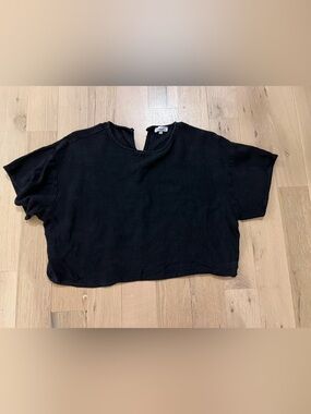 Black Cropped Boxy Linen Tee